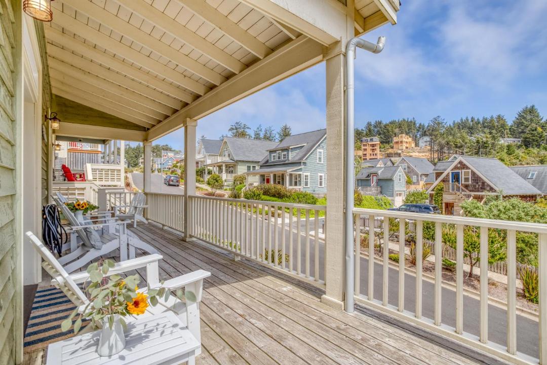 Photo of Patio Balcony in Olivia Beach
