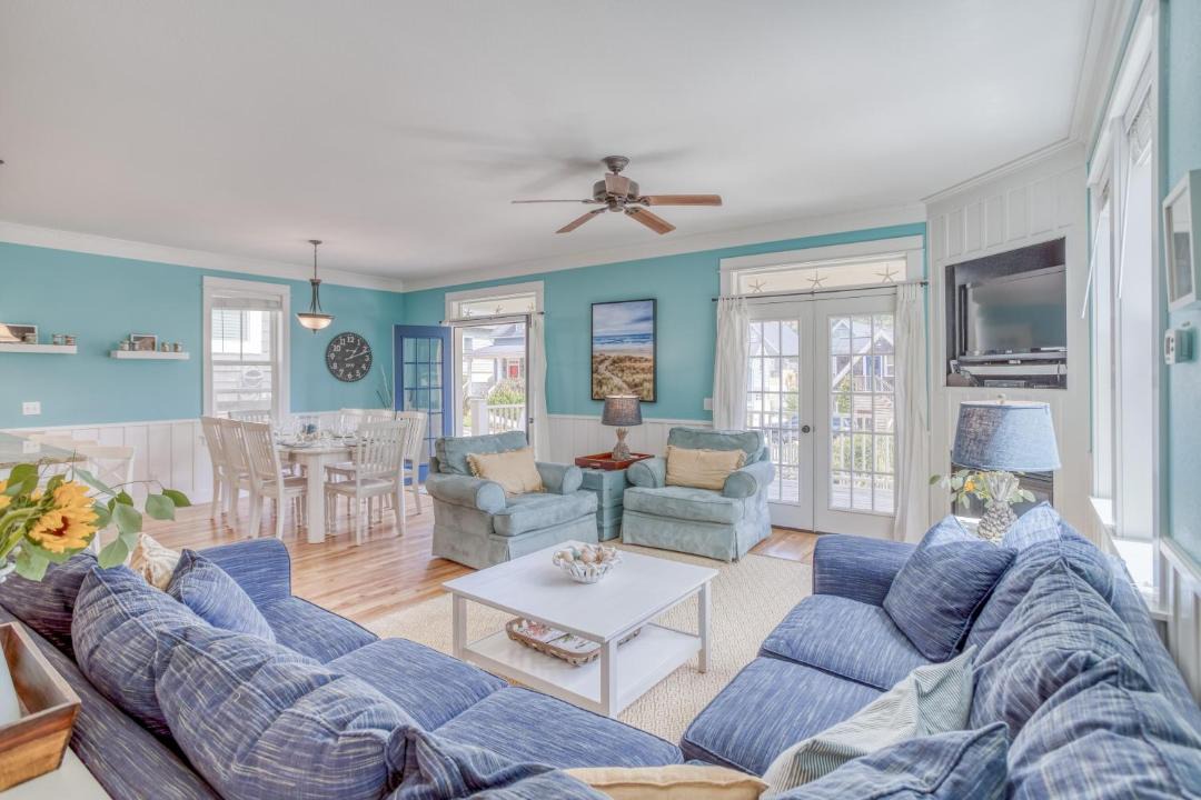 Photo of Livingroom in Olivia Beach