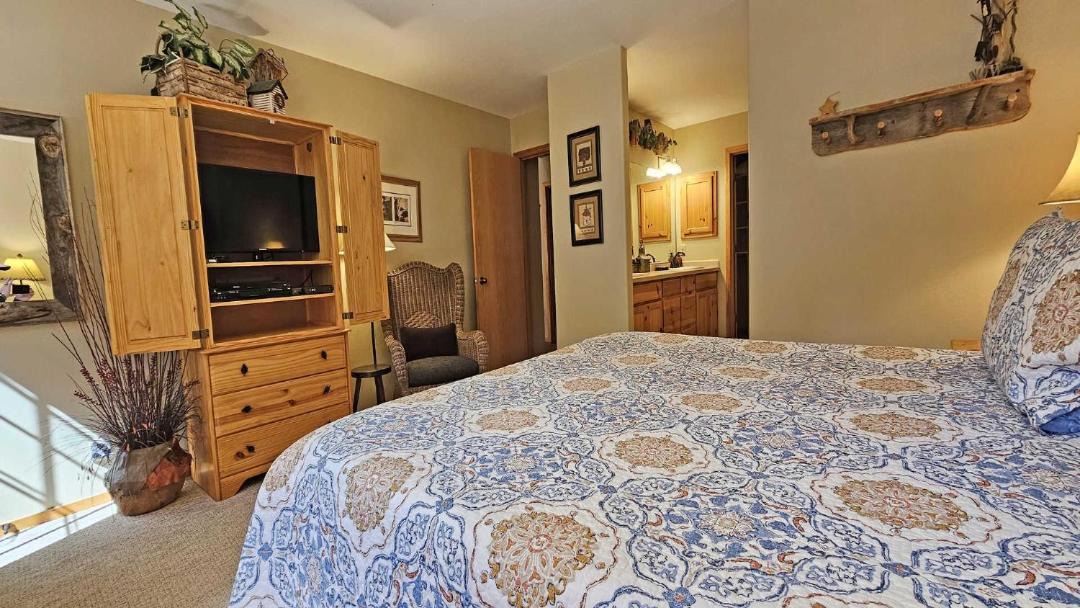 Photo of Bedroom in Deer Park