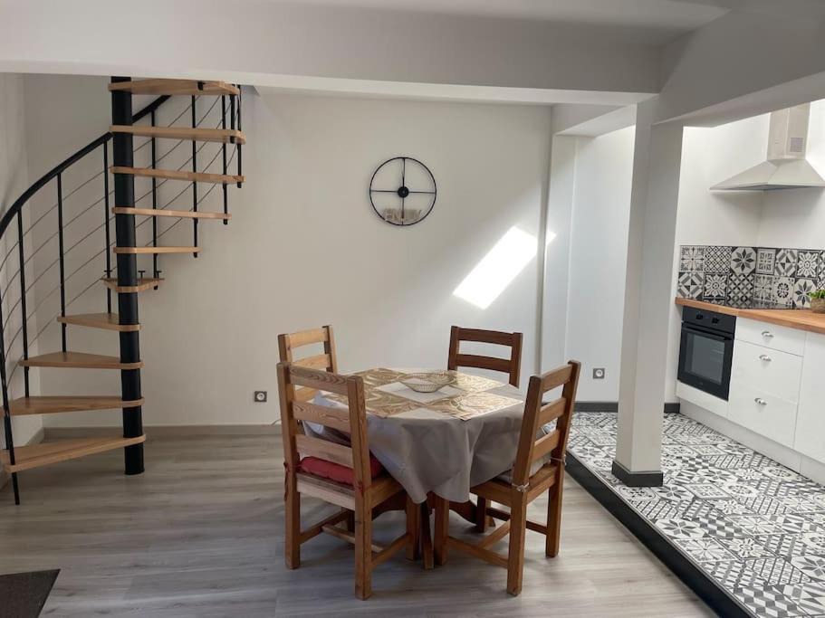 Photo of Livingroom in Doudeville