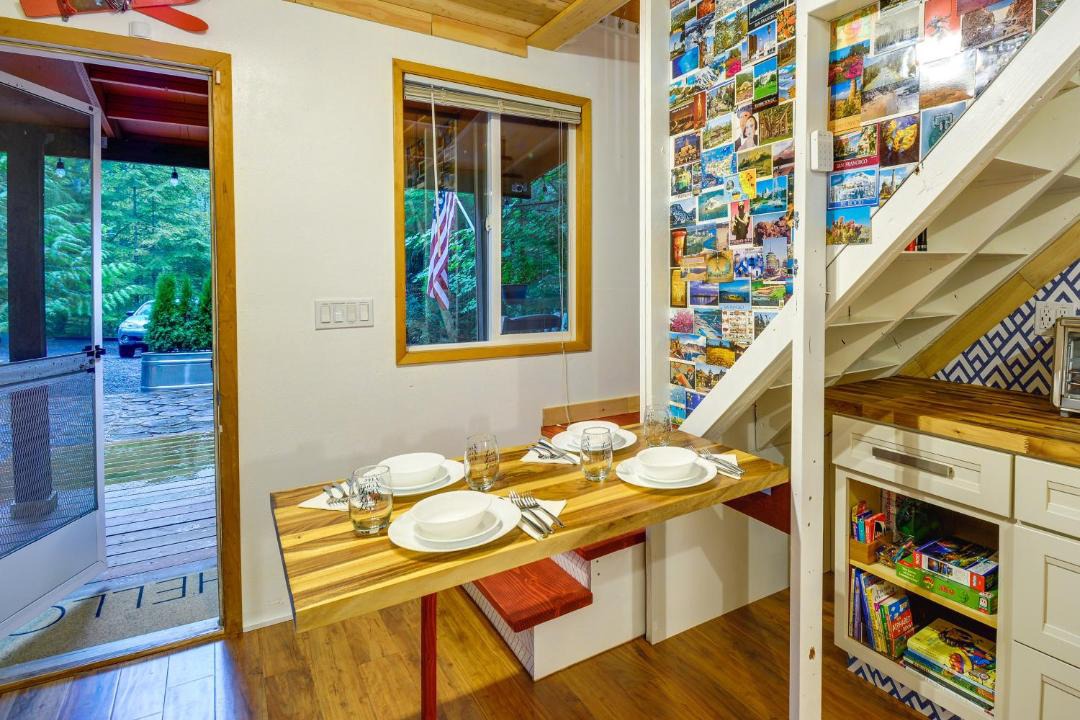 Photo of Others in Hoodsport