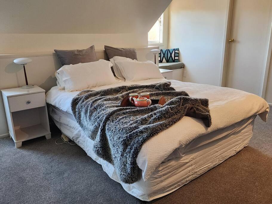 Photo of Others in Gladstone