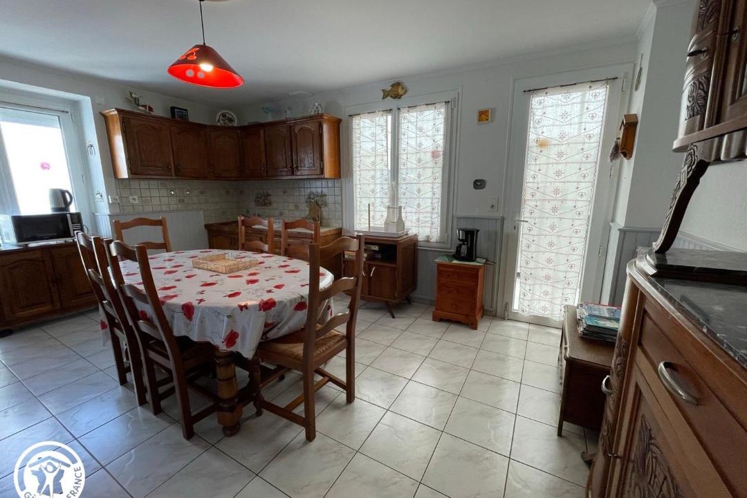 Photo of Kitchen in Thire
