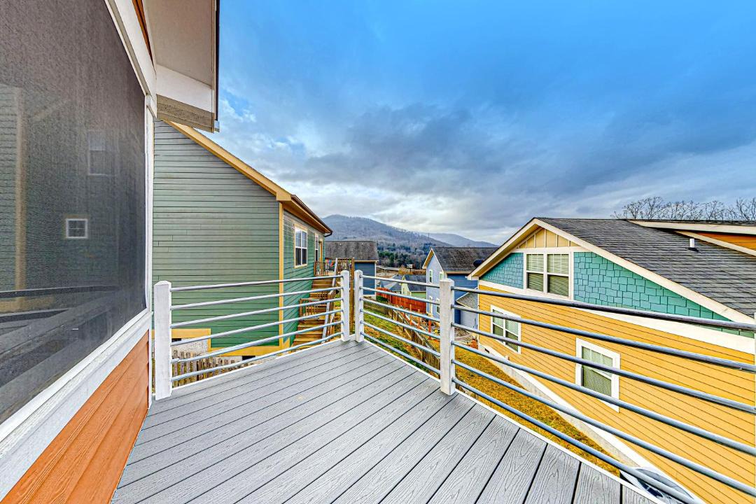Photo of Patio Balcony in Swannanoa