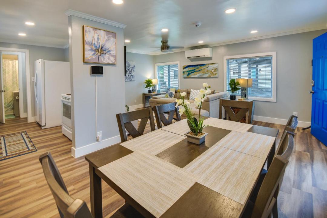 Photo of Livingroom in Buckroe Beach