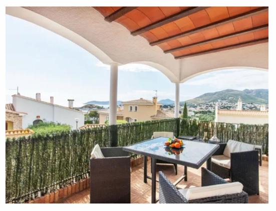 Photo of Patio Balcony in Llanca