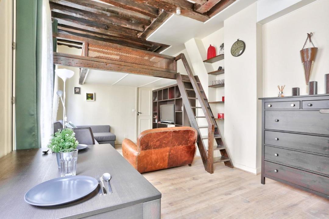 Photo of Livingroom in 6th Arrondissement