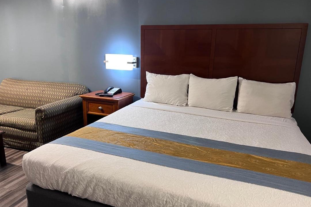 Photo of Others in Calhoun