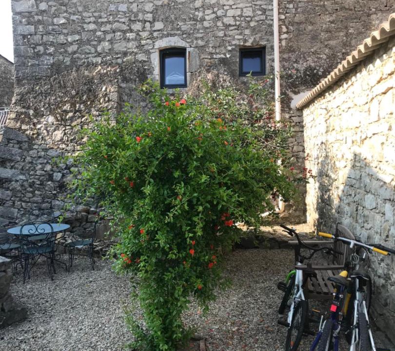Photo of Others in Saint-Andre-de-Cruzieres