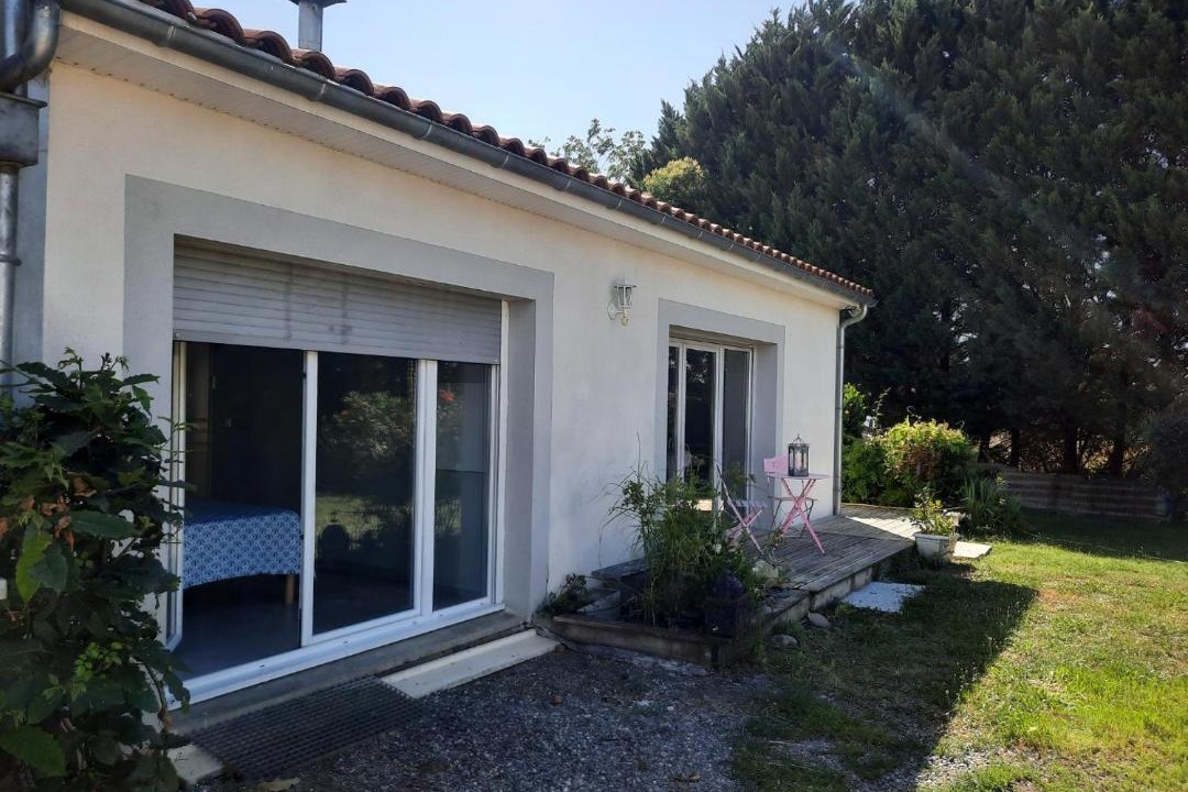 Photo of Buildings in Lapeyrouse-Fossat