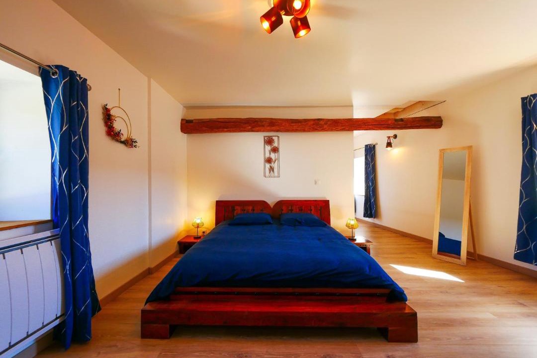 Photo of Bedroom in Venerieu