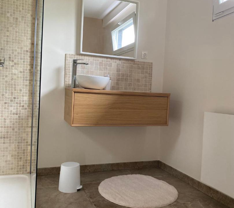 Photo of Bathroom in Maroilles