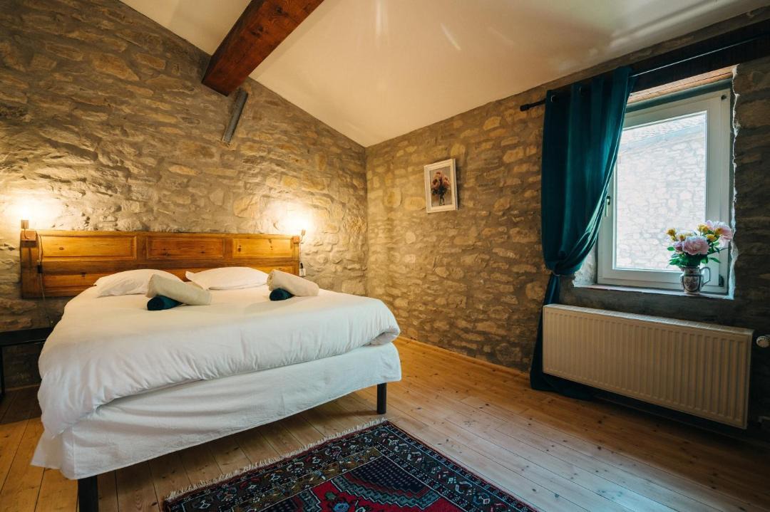 Photo of Bedroom in Montirat