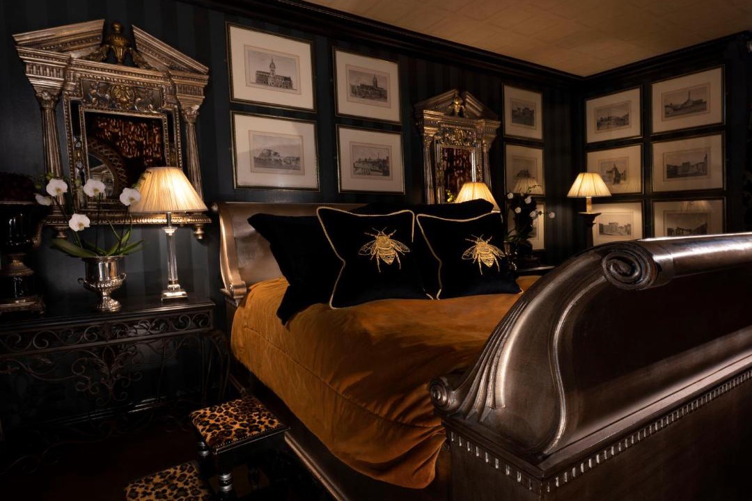 Photo of Others in Newington