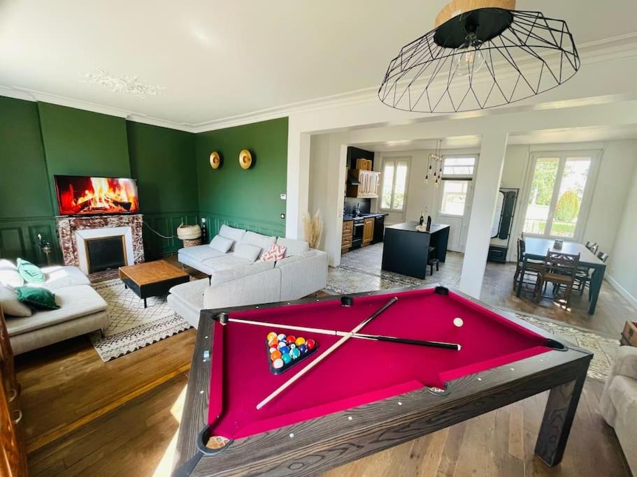 Photo of Others in Droue