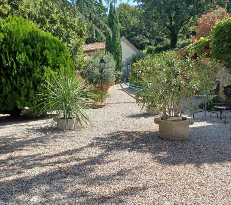 Photo of Others in Sablet