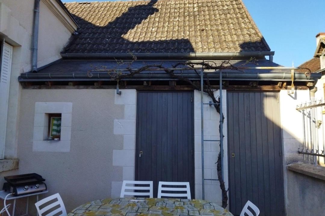 Photo of Buildings in Poulaines