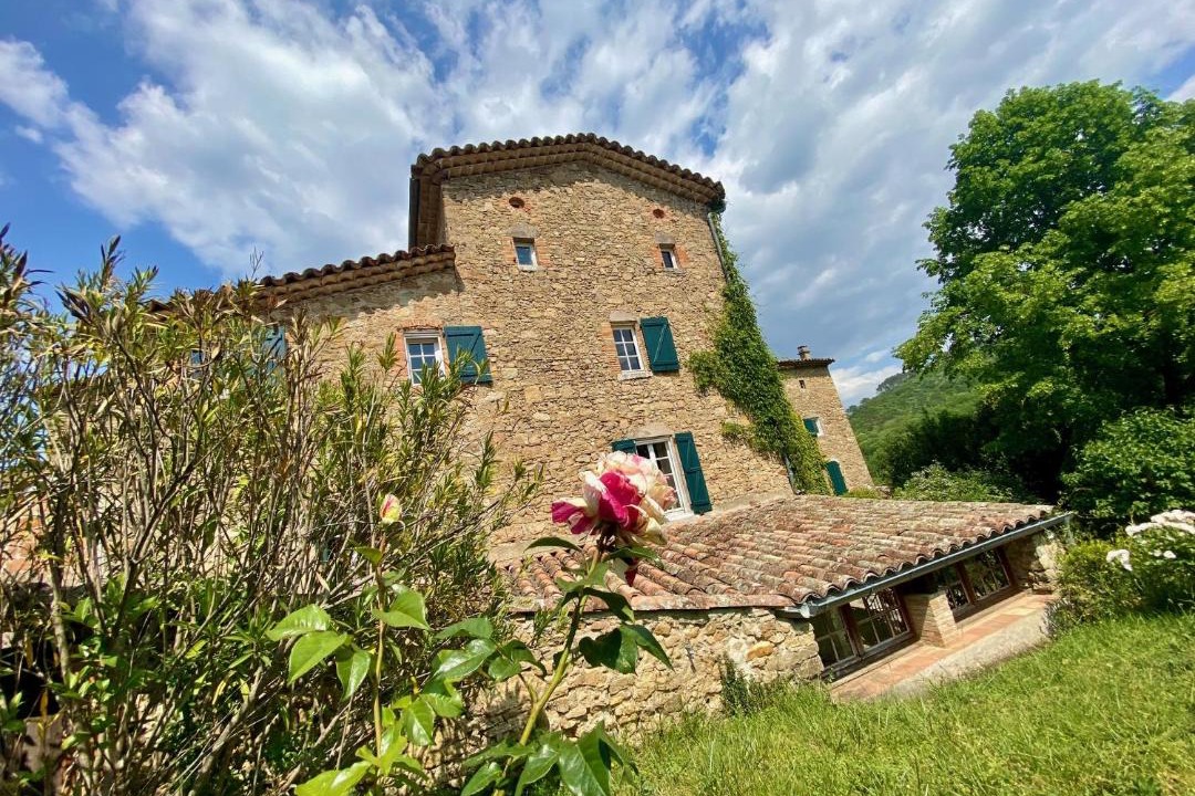 Photo of Buildings in Generargues