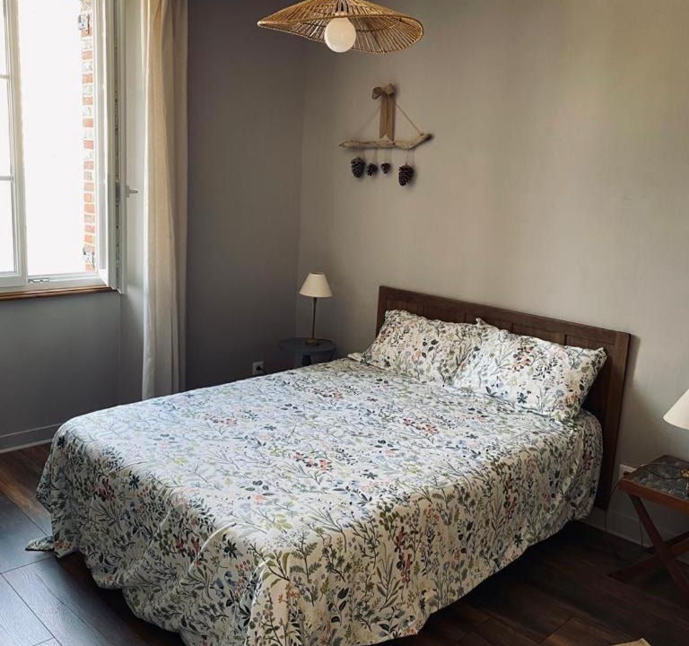 Photo of Bedroom in Almeneches