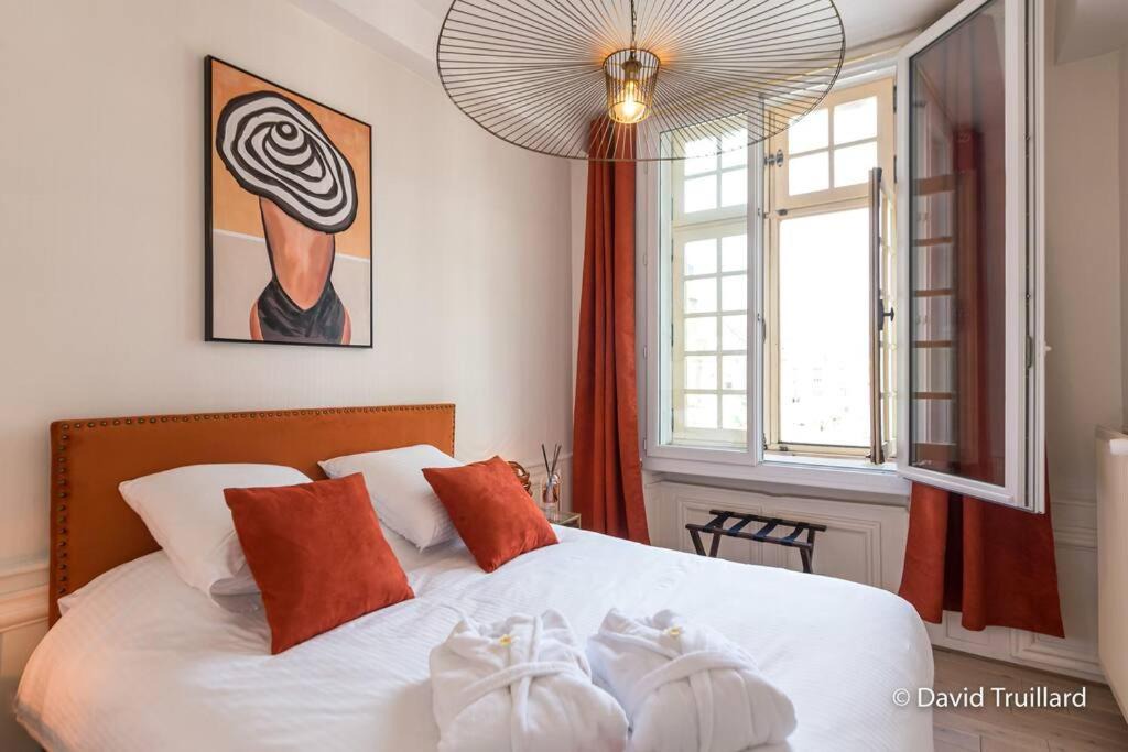 Photo of Bedroom in Charleville-Mezieres