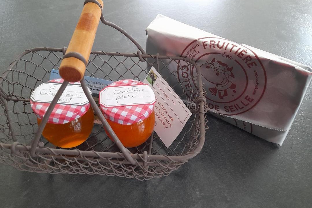 Photo of Others in Voiteur