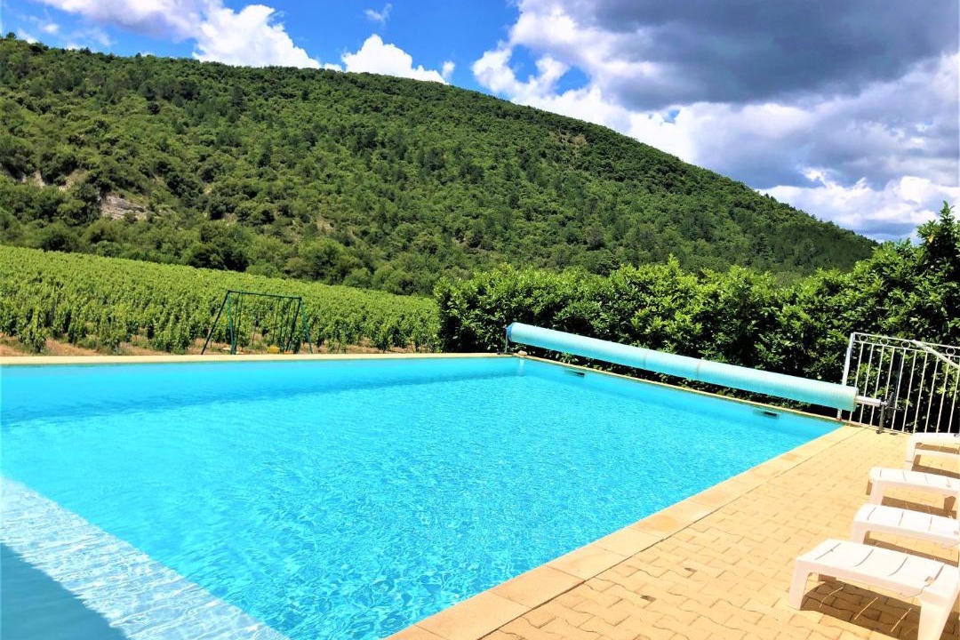 Photo of Outdoor in Alba-la-Romaine