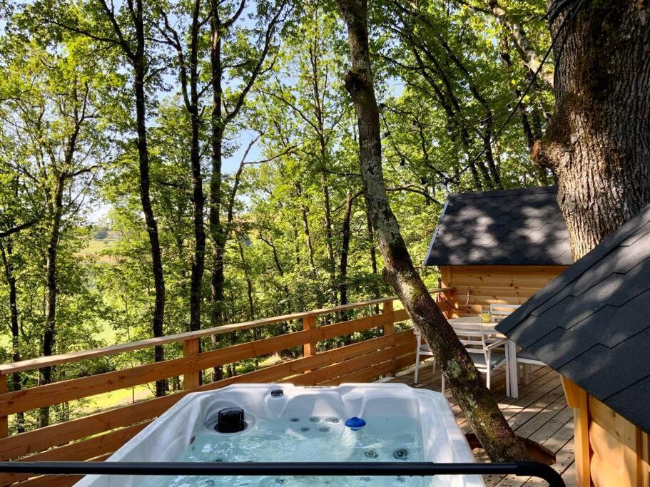 Photo of Others in Bongheat