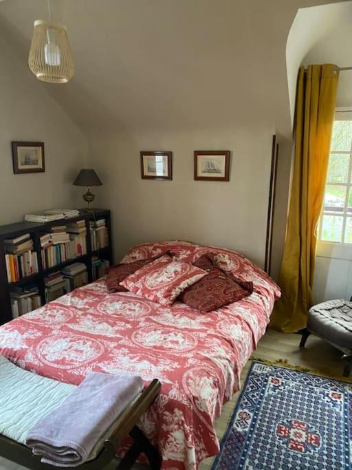 Photo of Bedroom in Pontchardon