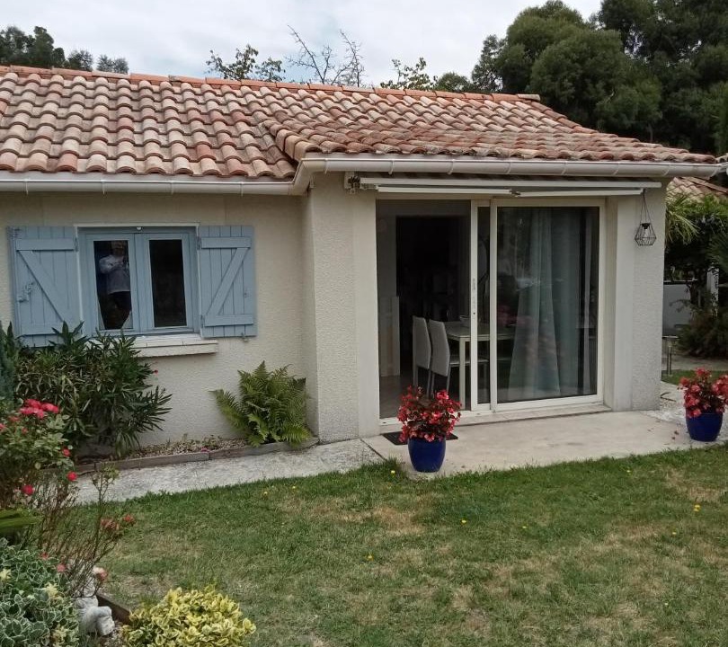 Photo of Buildings in Parentis-en-Born