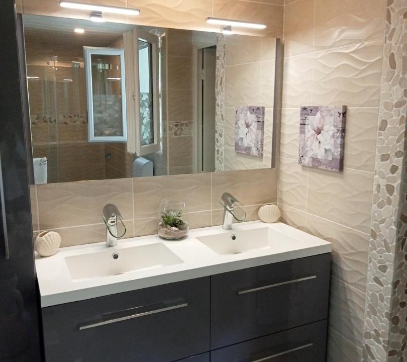 Photo of Bathroom in Parentis-en-Born