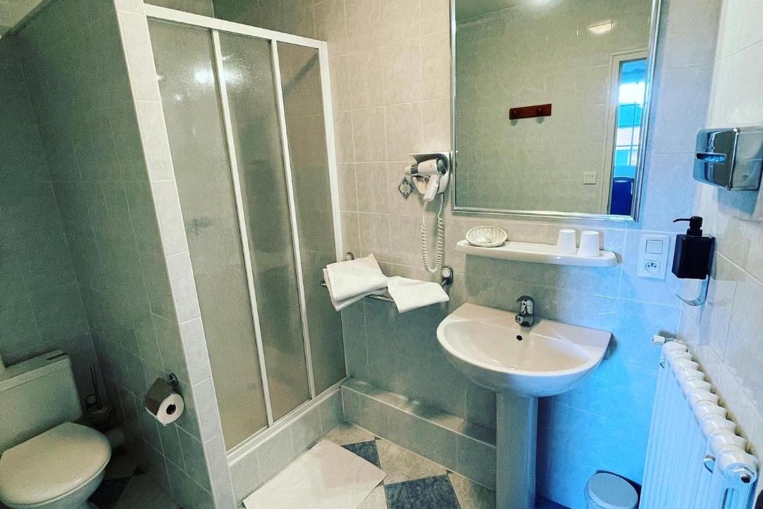 Photo of Bathroom in Quedillac