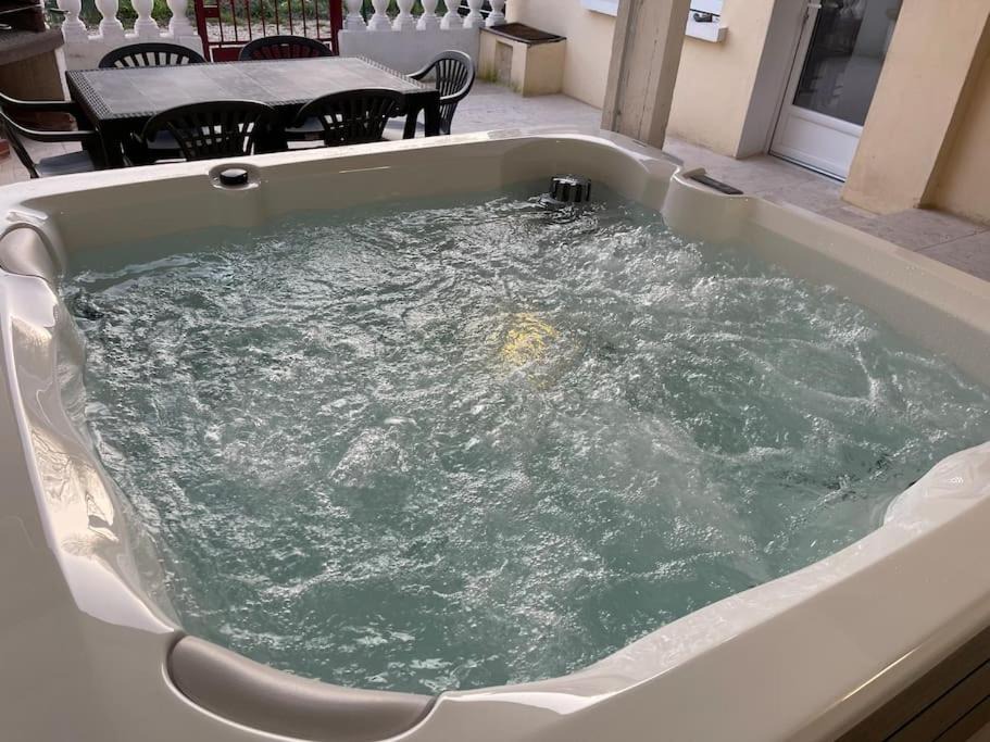 Photo of Others in Couvrot