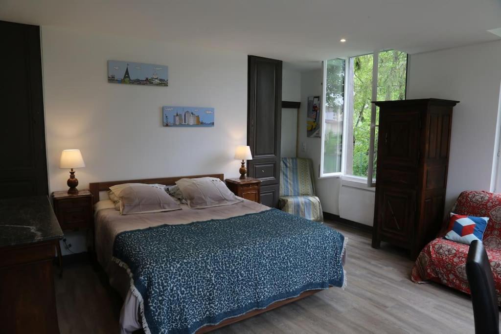 Photo of Bedroom in Mery-sur-Seine