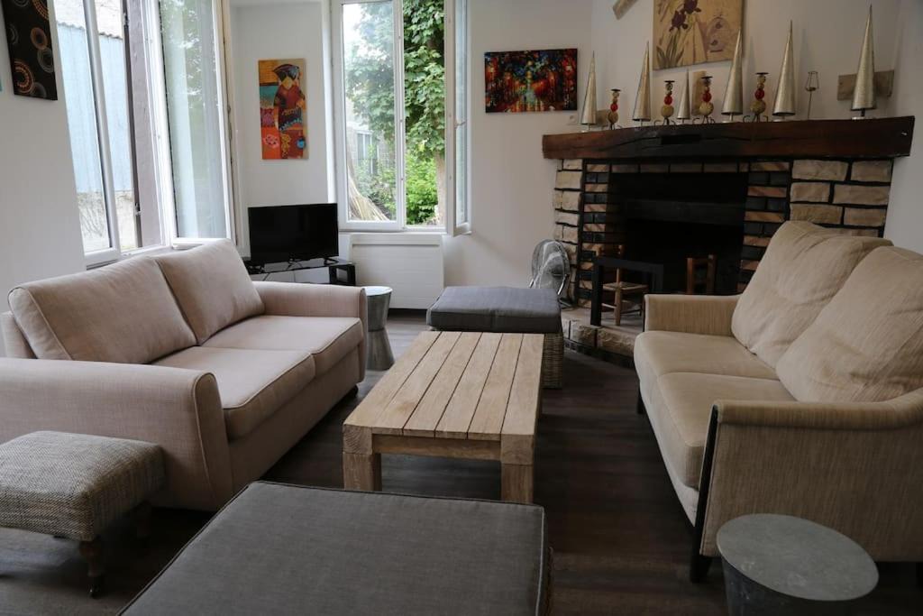 Photo of Livingroom in Mery-sur-Seine