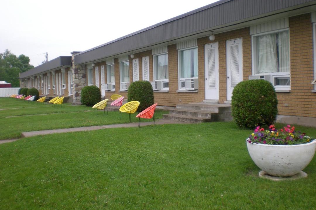 Photo of Others in Vaudreuil