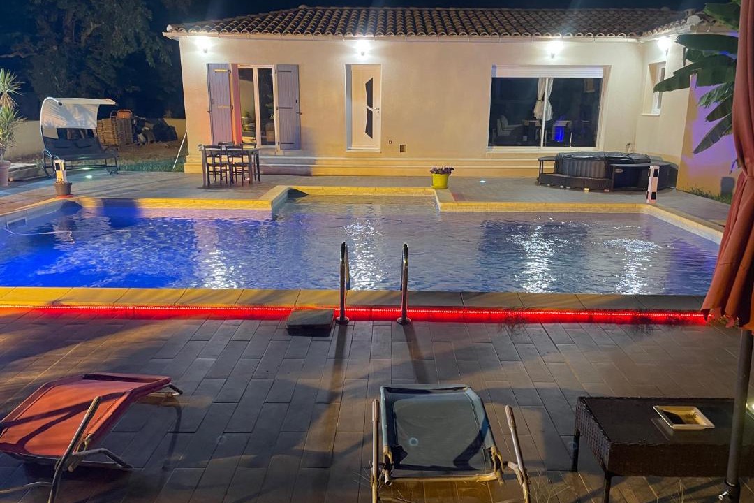 Photo of Others in Venejan