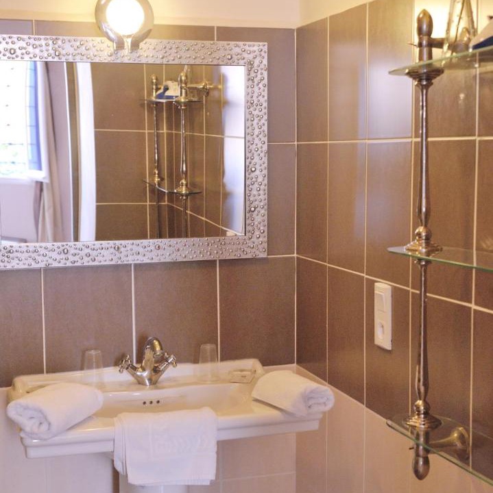 Photo of Bathroom in Thuir