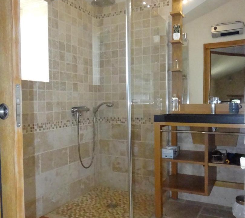 Photo of Bathroom in Serignac