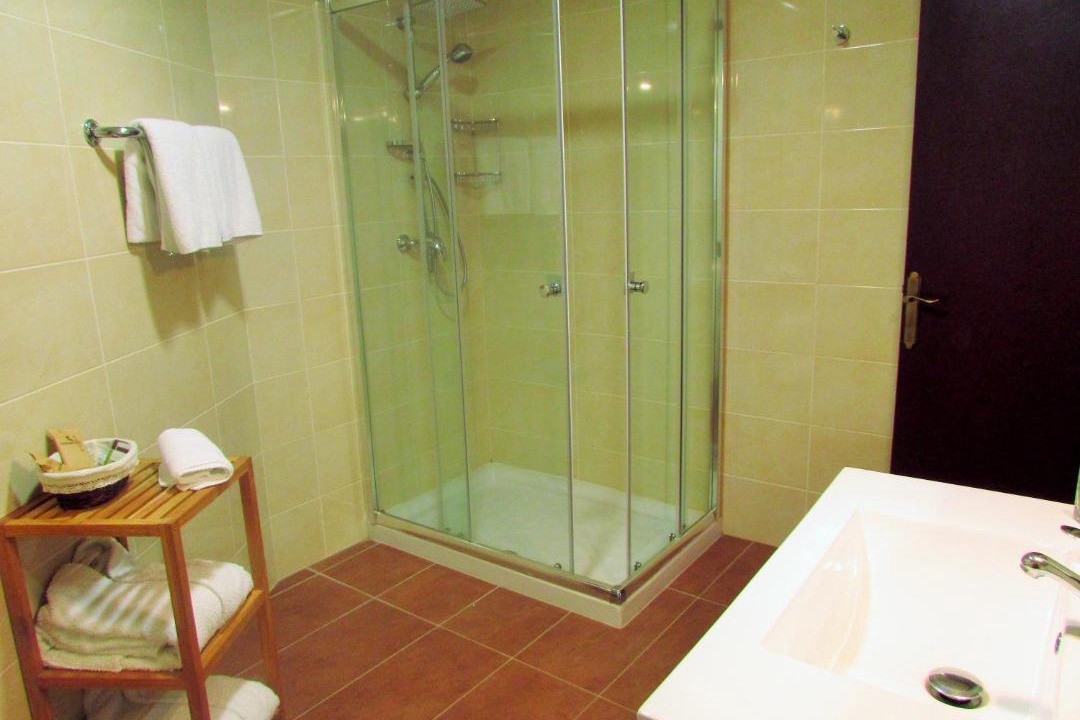 Photo of Bathroom in Pals