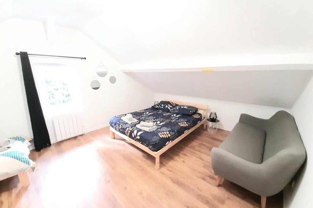 Photo of Bedroom in Survilliers