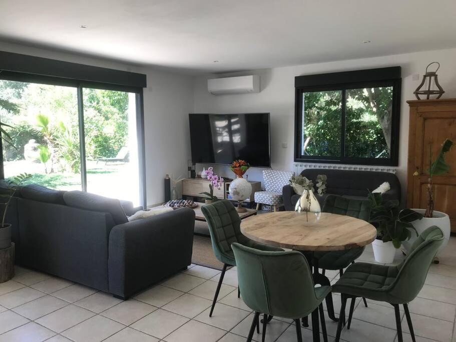 Photo of Others in Senas