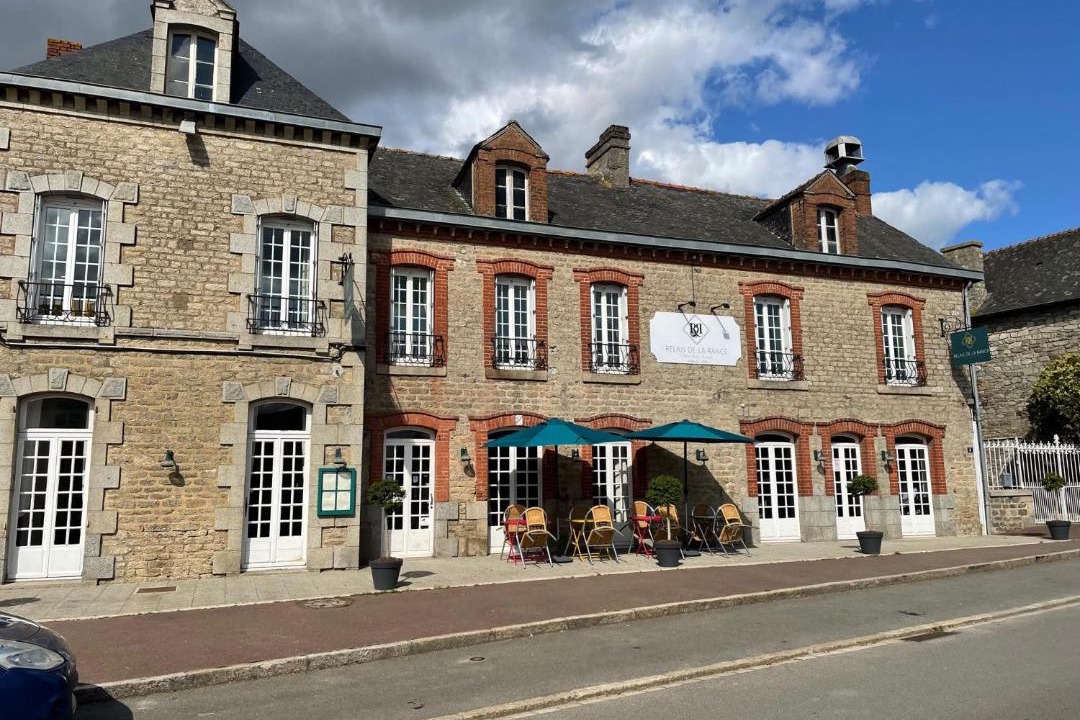 Photo of Buildings in Quedillac