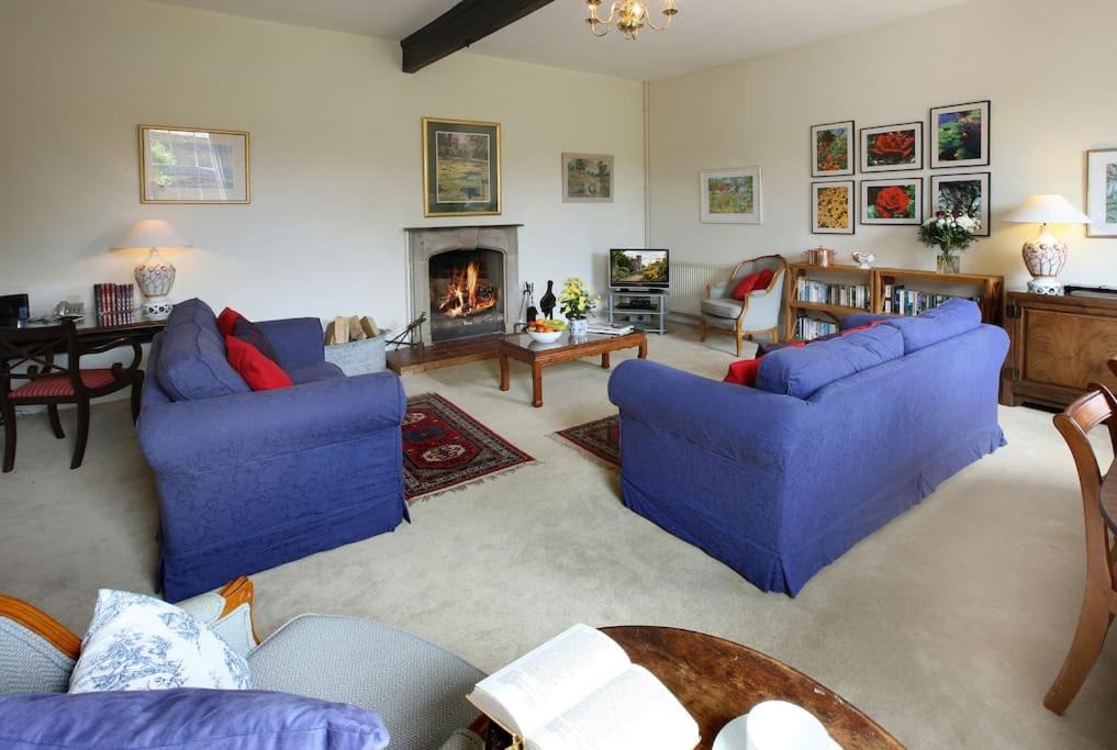 Photo of Livingroom in Wadhurst