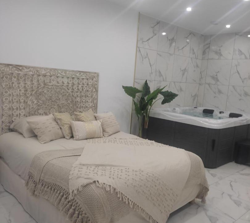 Photo of Bedroom in Saint-Andiol