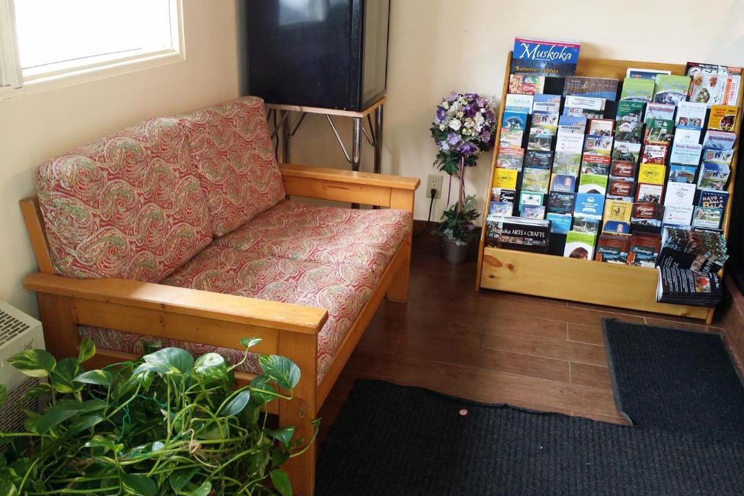 Photo of Livingroom in Bracebridge