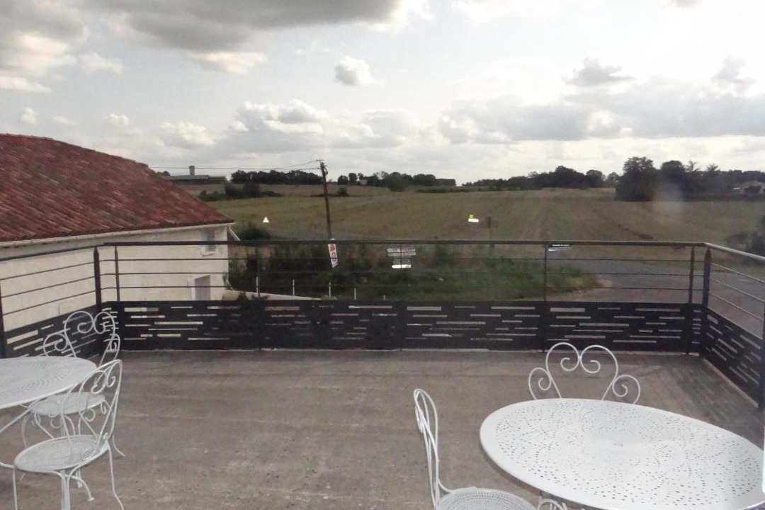 Photo of Patio Balcony in Serignac