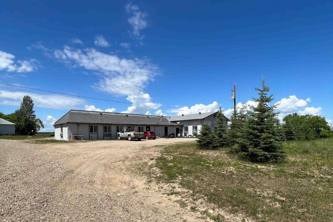 Photo of Others in Esterhazy