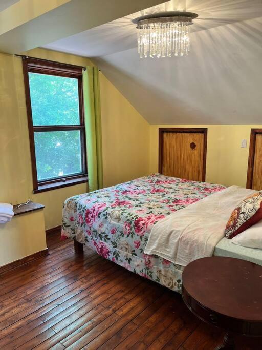 Photo of Bedroom in Saint-Redempteur