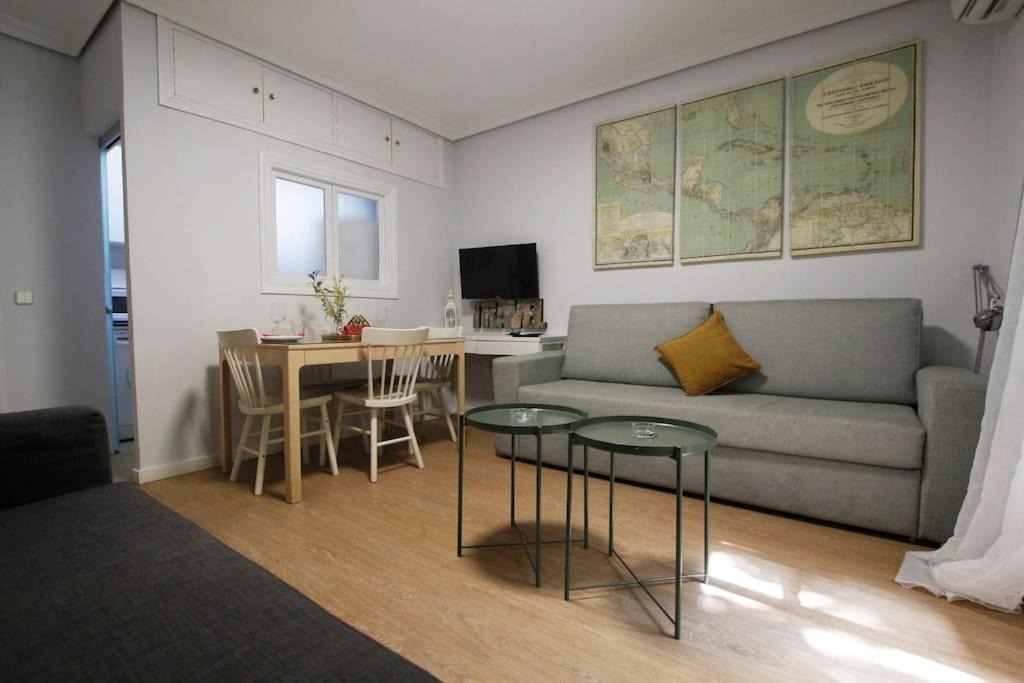 Photo of Livingroom in Santa Catalina
