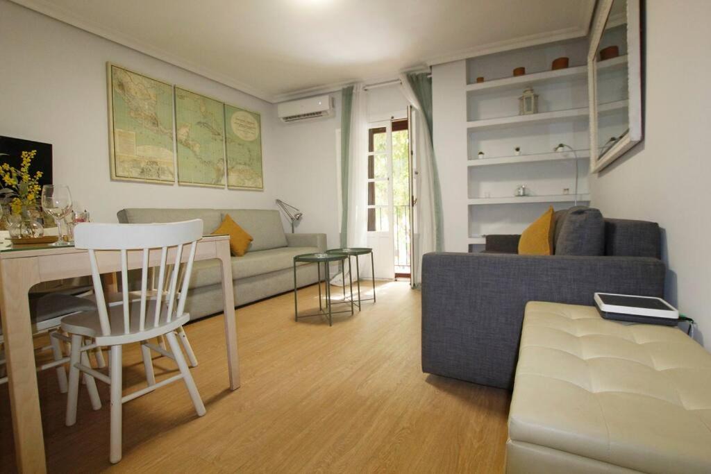 Photo of Livingroom in Santa Catalina